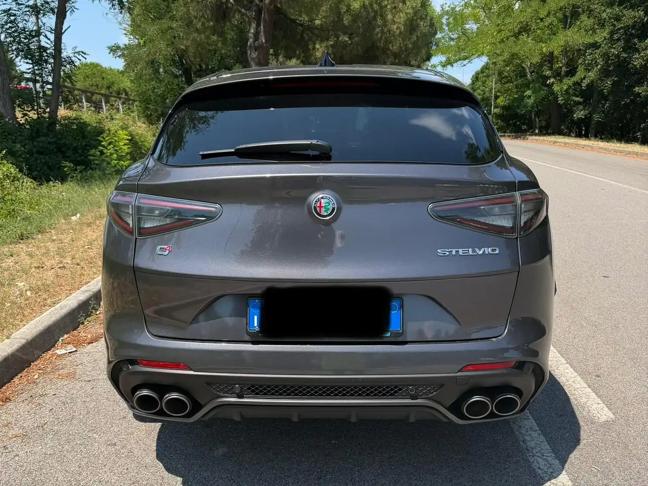 Alfa Romeo Stelvio 2025