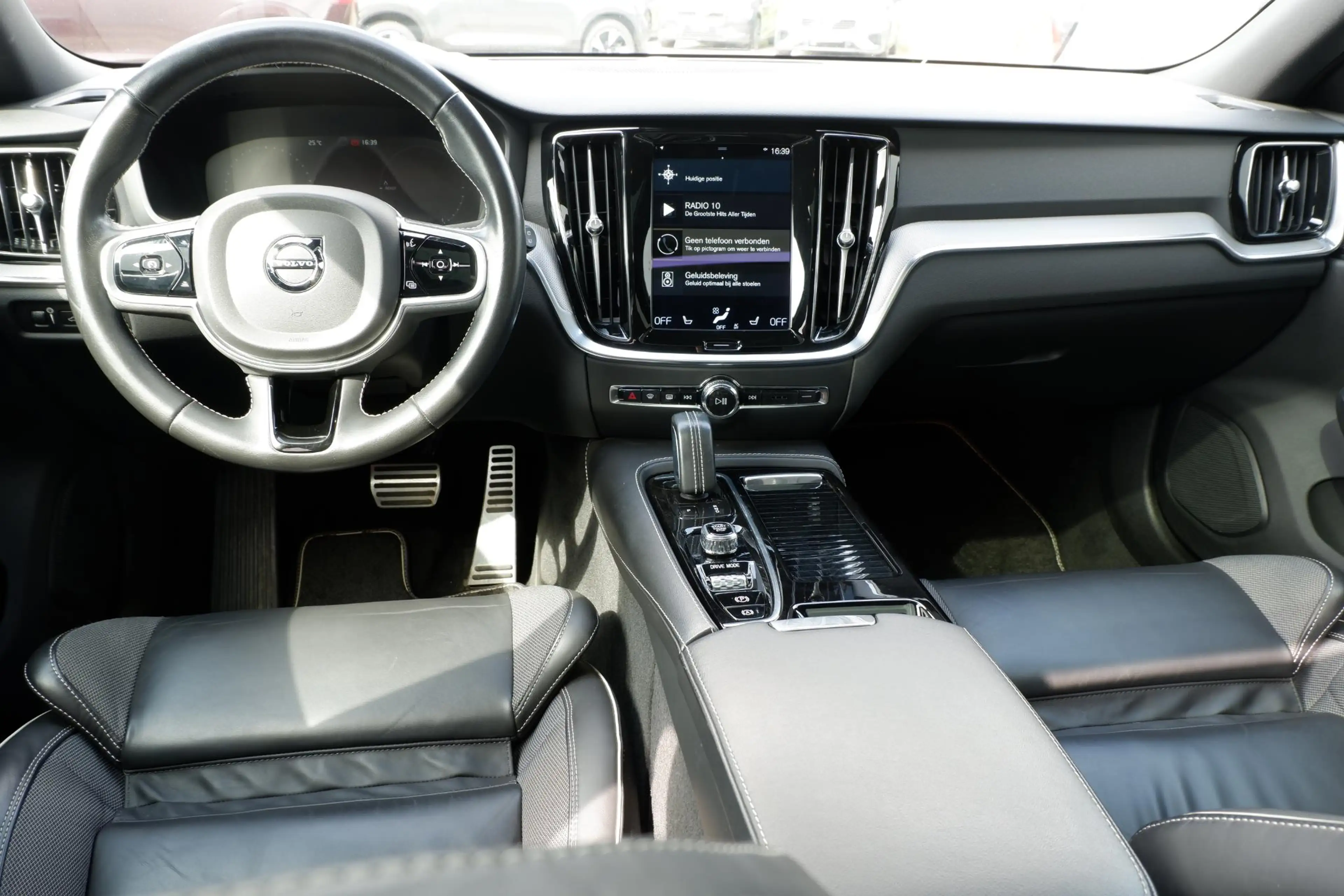 Volvo V60 T6 Recharge AWD R-Design | Elektrisch verstelbare — photo 4
