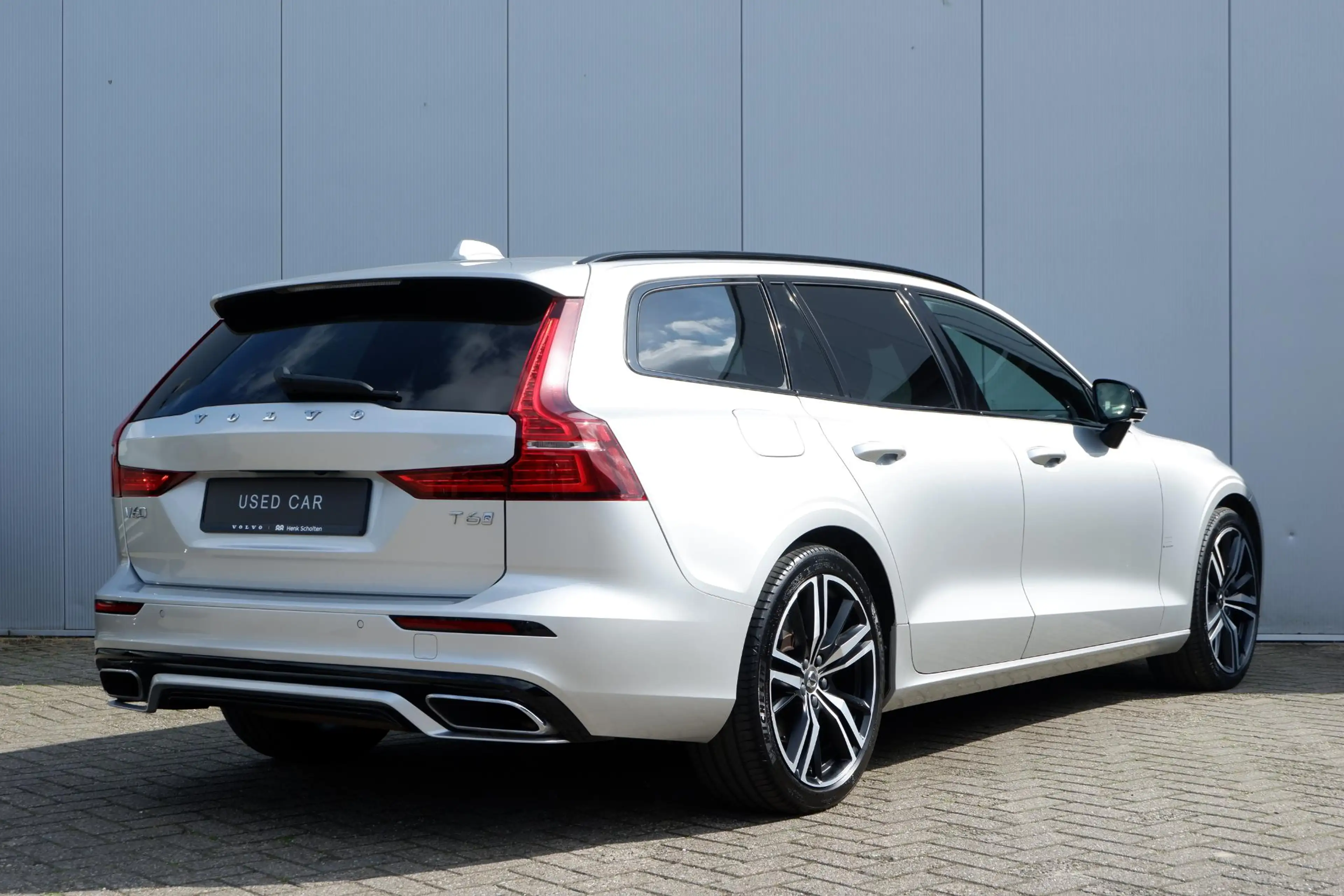 Volvo V60 T6 Recharge AWD R-Design | Elektrisch verstelbare — photo 2