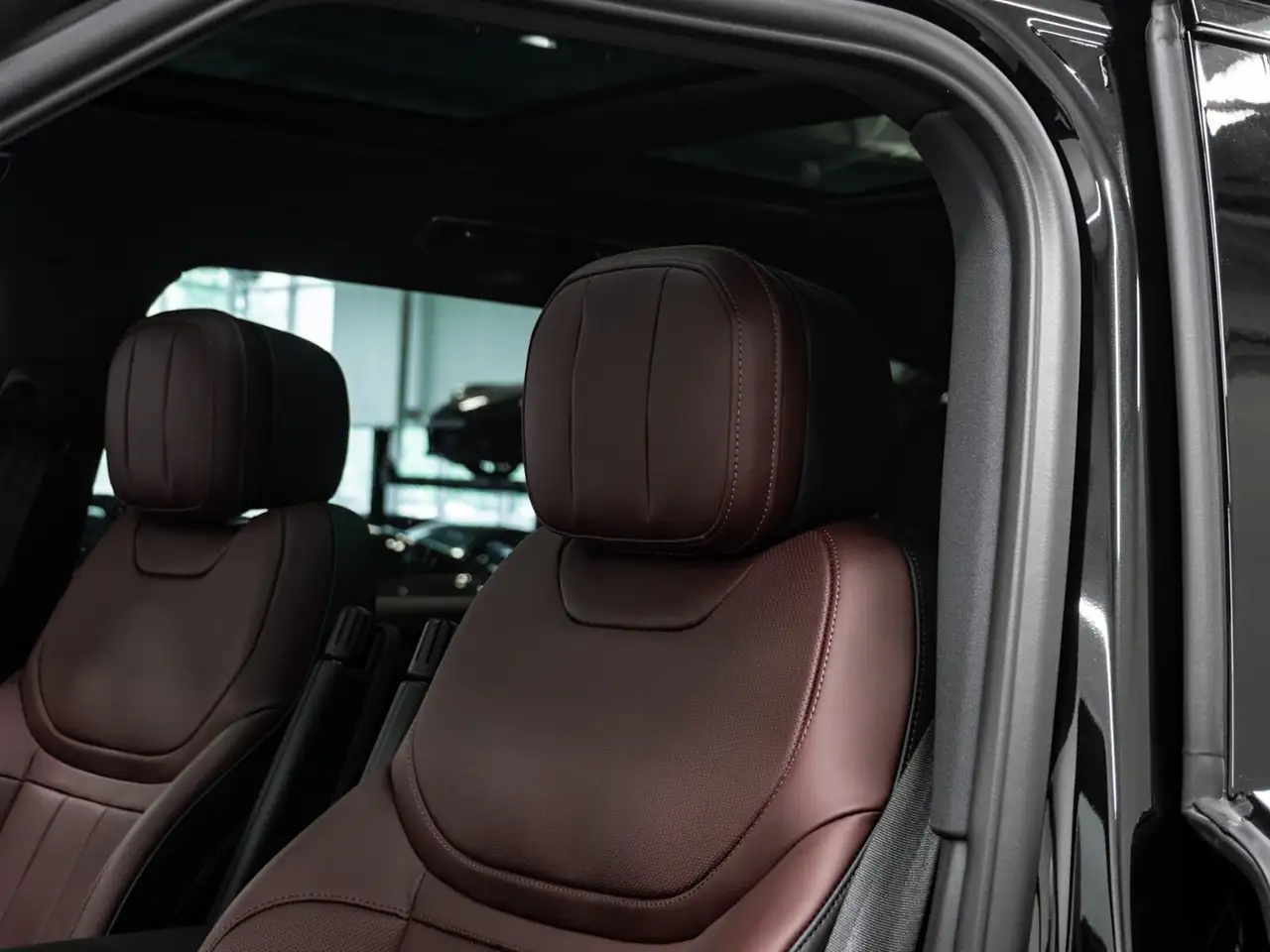 Land Rover Range Rover Sport photo Land Rover Range Rover Sport