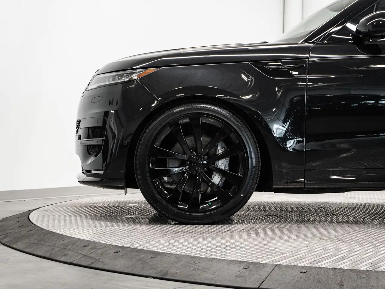 Land Rover Range Rover Sport photo Land Rover Range Rover Sport