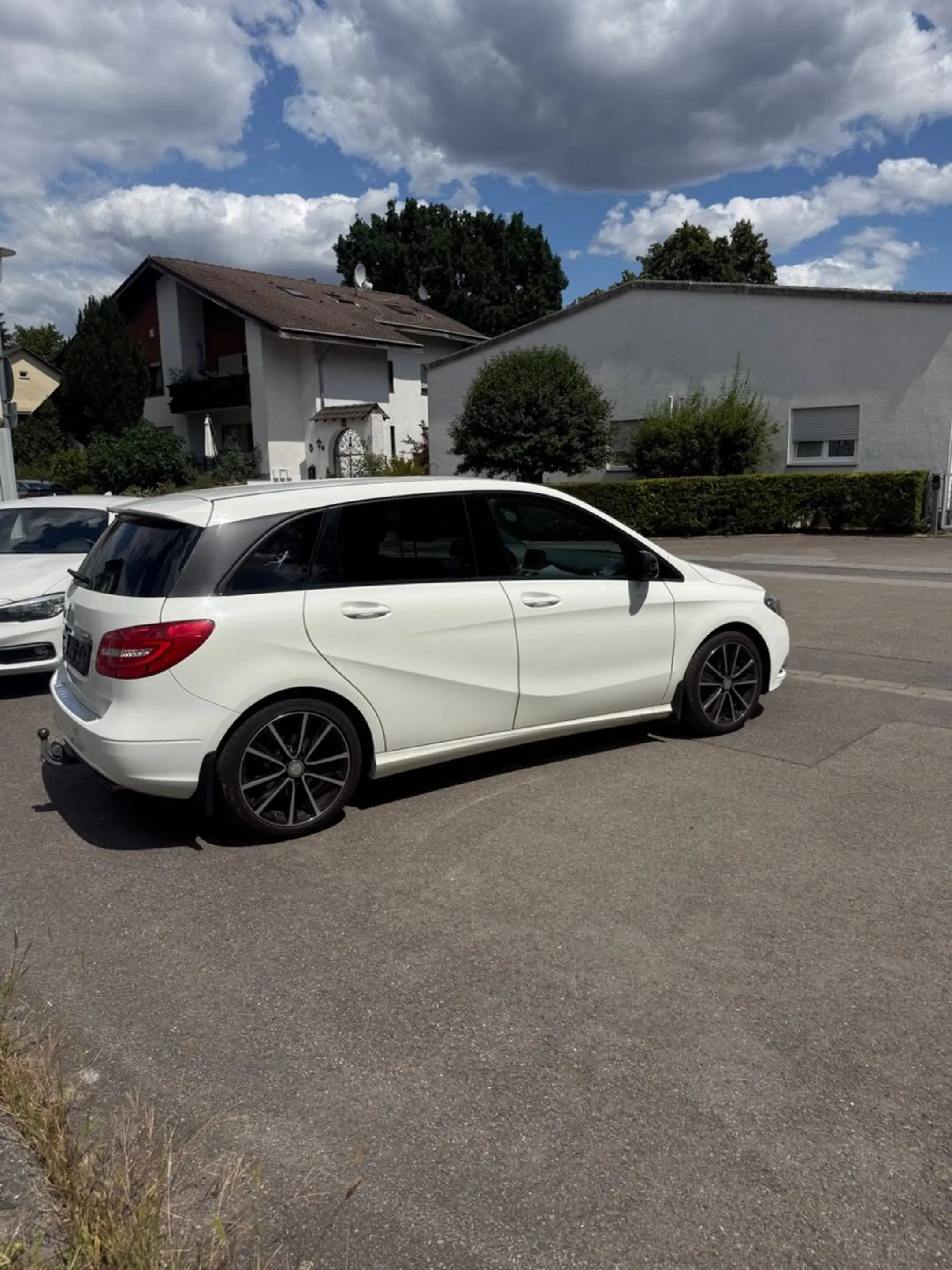 Mercedes-Benz B 200 Automatik Teilleder Navi Anh. — photo 6