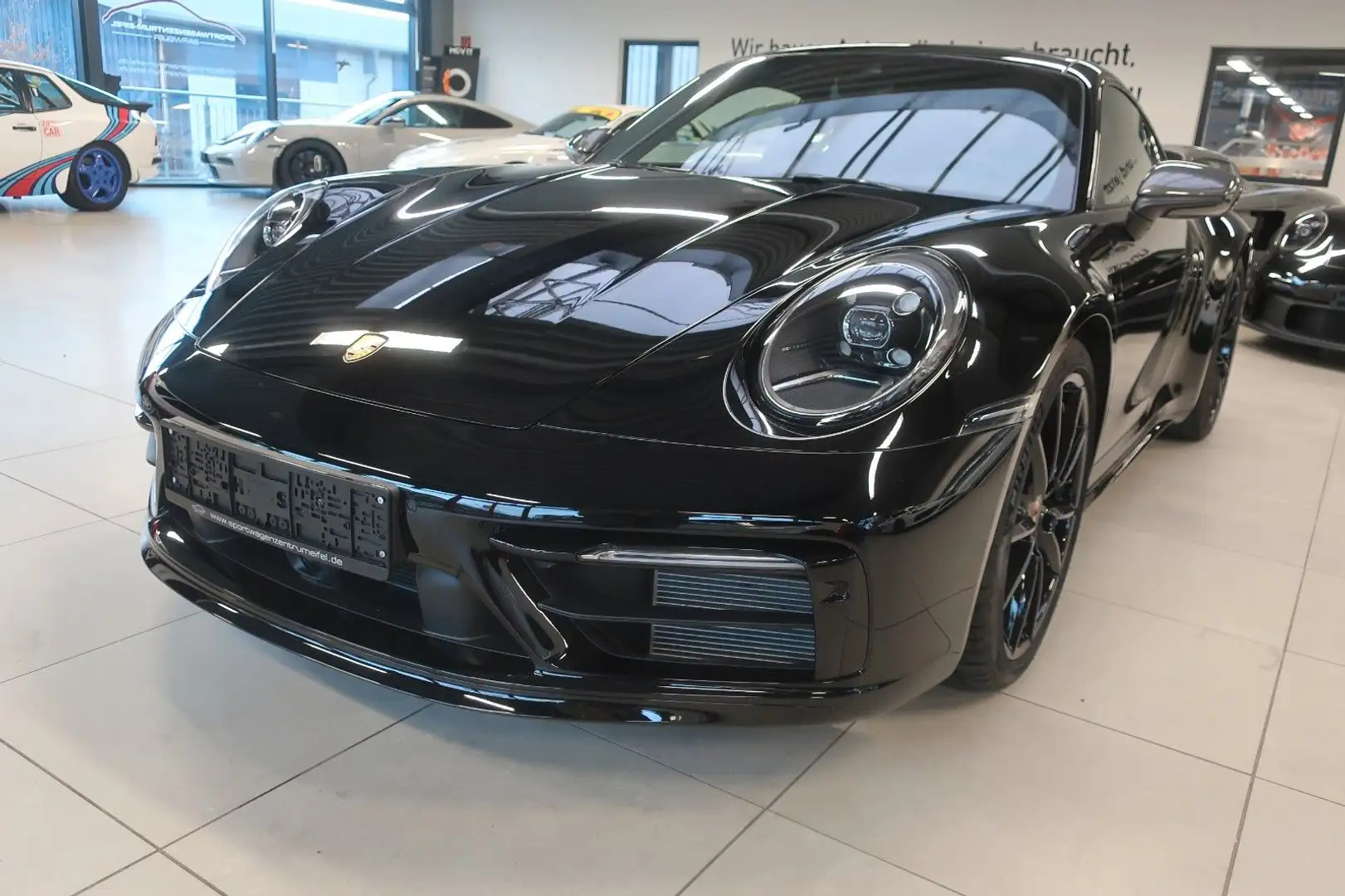 Porsche 911 / 992 Carrera T Zwart - 1