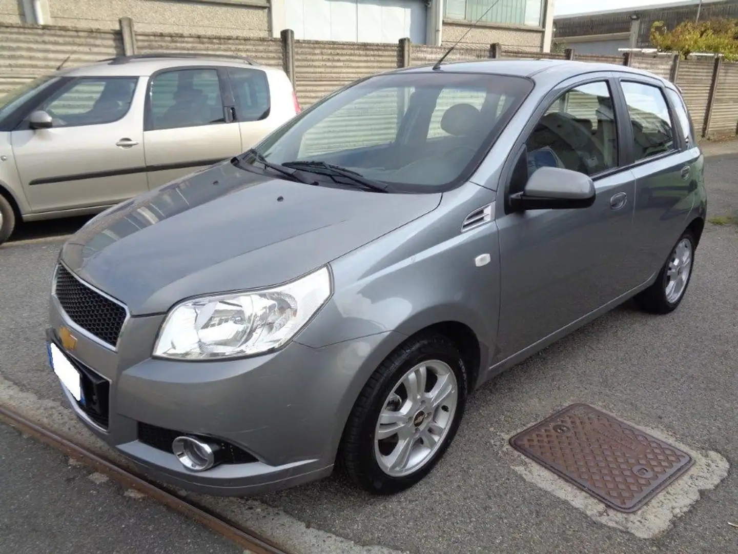 Chevrolet Aveo 1.2 5 porte LT GPL Eco Logic *OK NEOPATENTATI* Grigio - 2