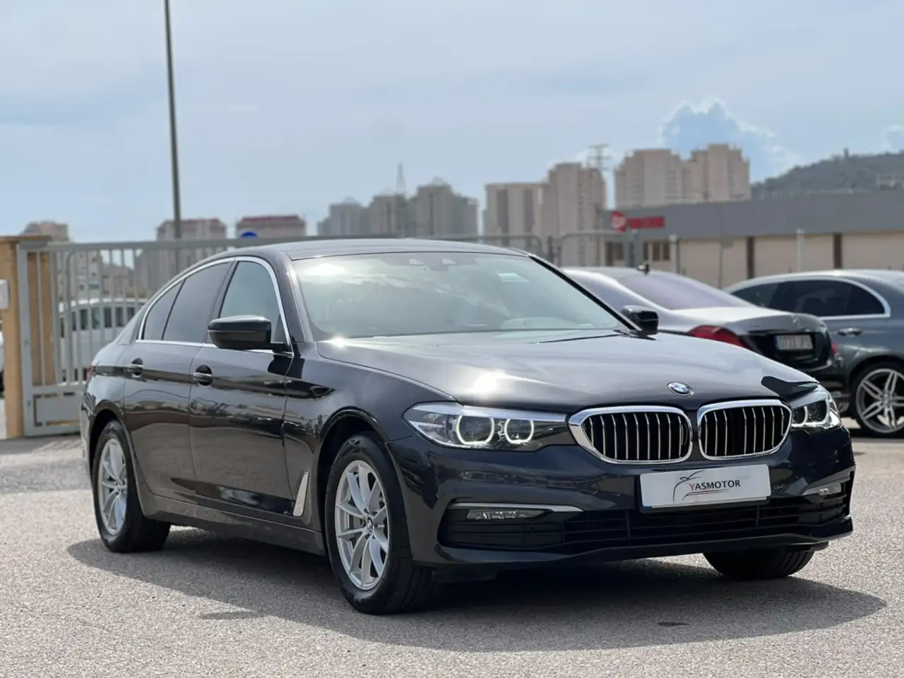 BMW 530