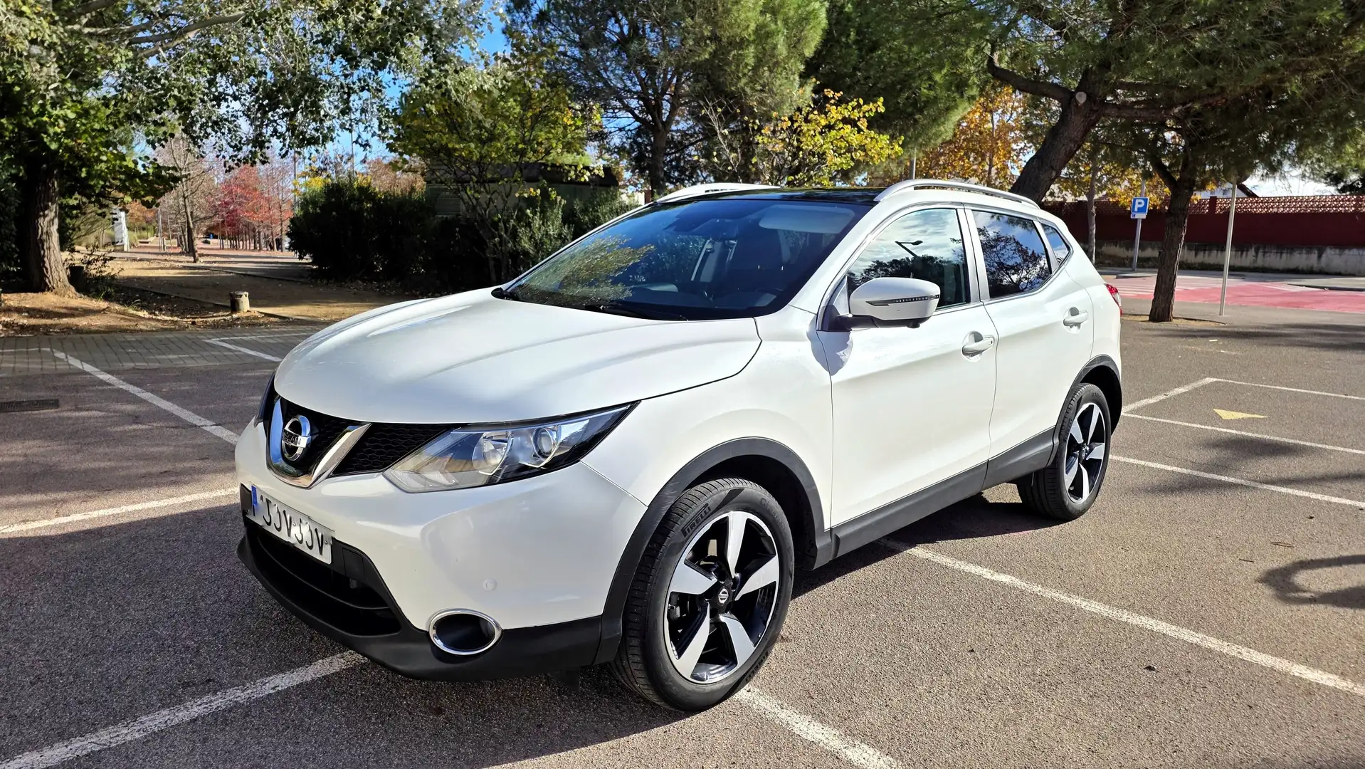 Nissan Qashqai 1.5 DCI N-CONNECTA 4x2 18´´ - 1