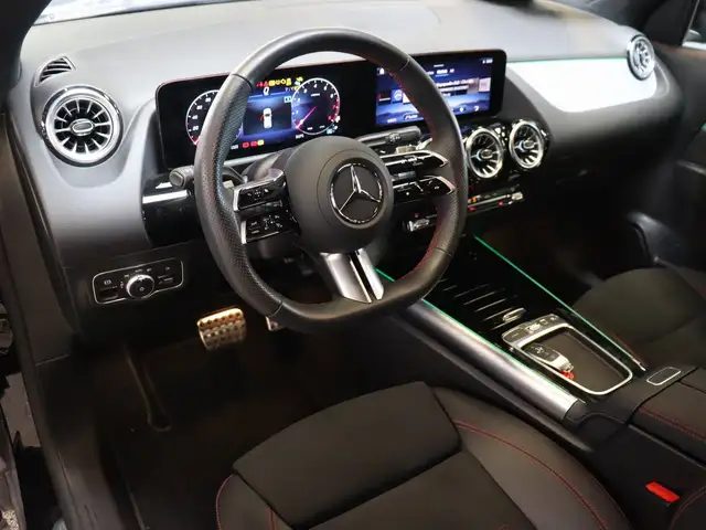 Mercedes-Benz Gla view 9