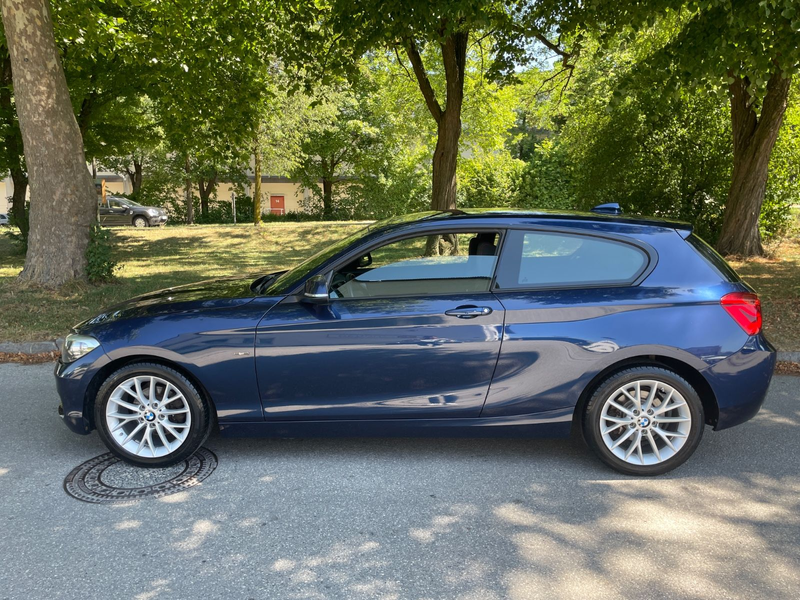 BMW 116 i Sport Line Navi*LED*1HD*Scheckheft BMW* — photo 11
