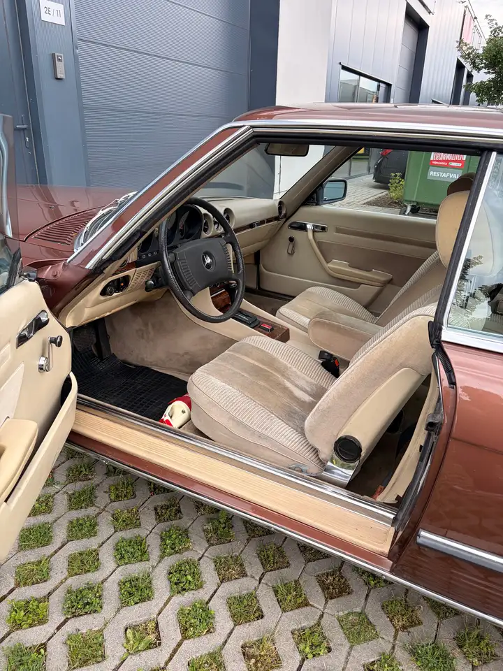 Mercedes-Benz SLC 350 V8, foto 3