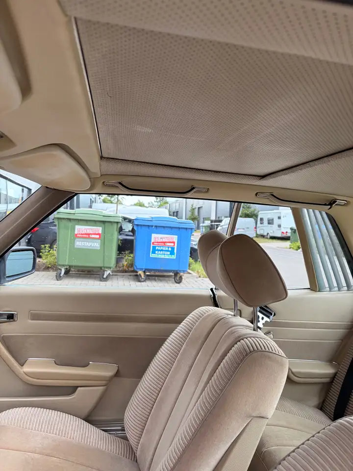Mercedes-Benz SLC 350 V8, foto 7