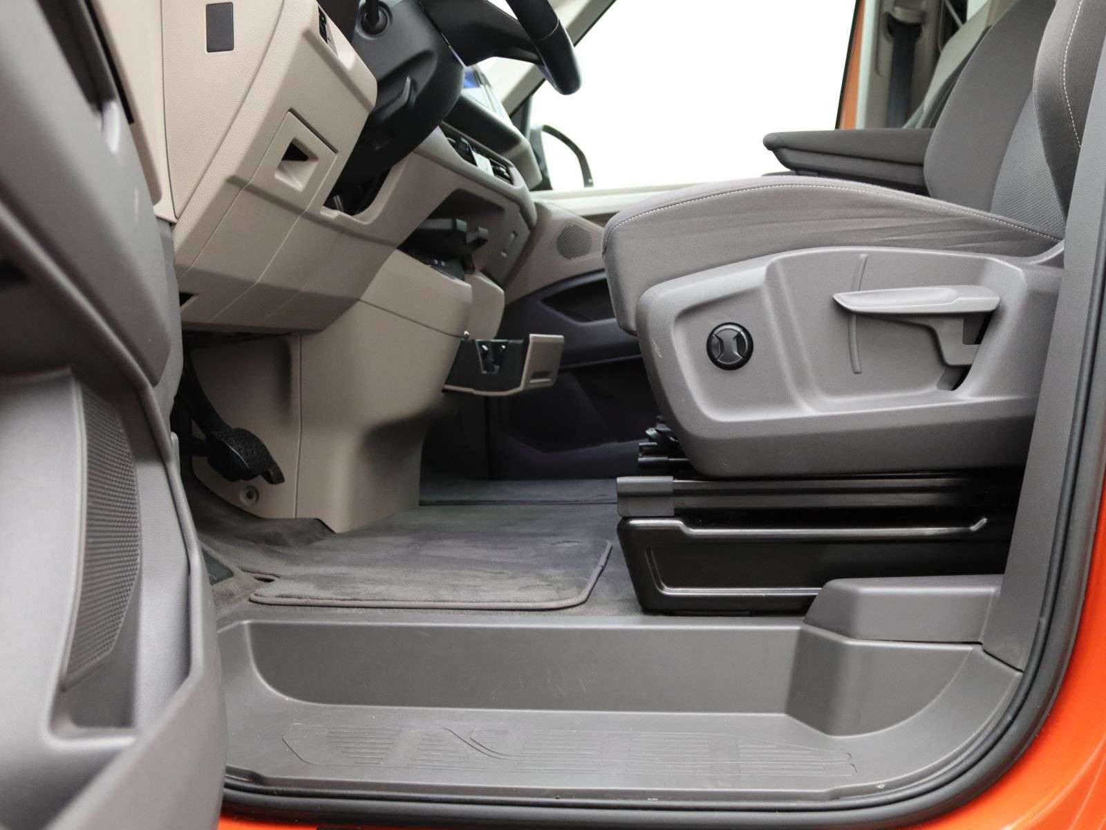 Volkswagen T7