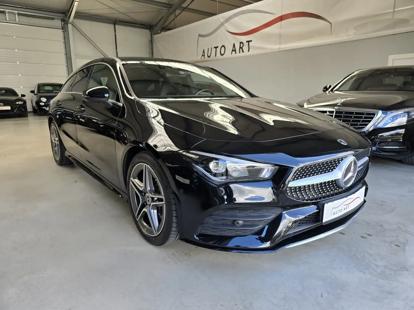 Mercedes-Benz CLA 250 4Matic AMG AHK Pano SHZ Leder DAB Schwarz - 1