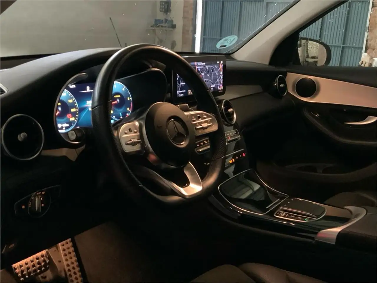 2022 Mercedes-Benz GLC 200 d 4MATIC, photograph 5