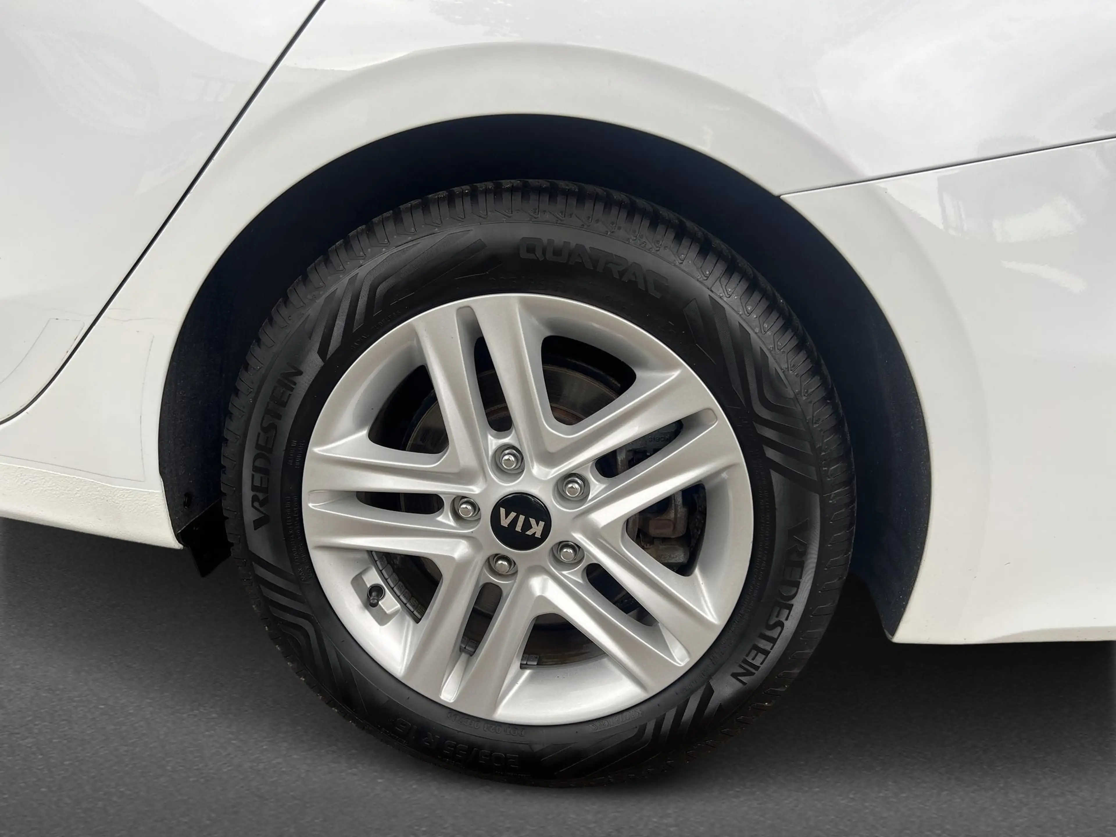 Kia Ceed SW / cee'd SW Sportswagon 1.5 T-GDi DynamicPlusLine | Achteruitr — photo 11