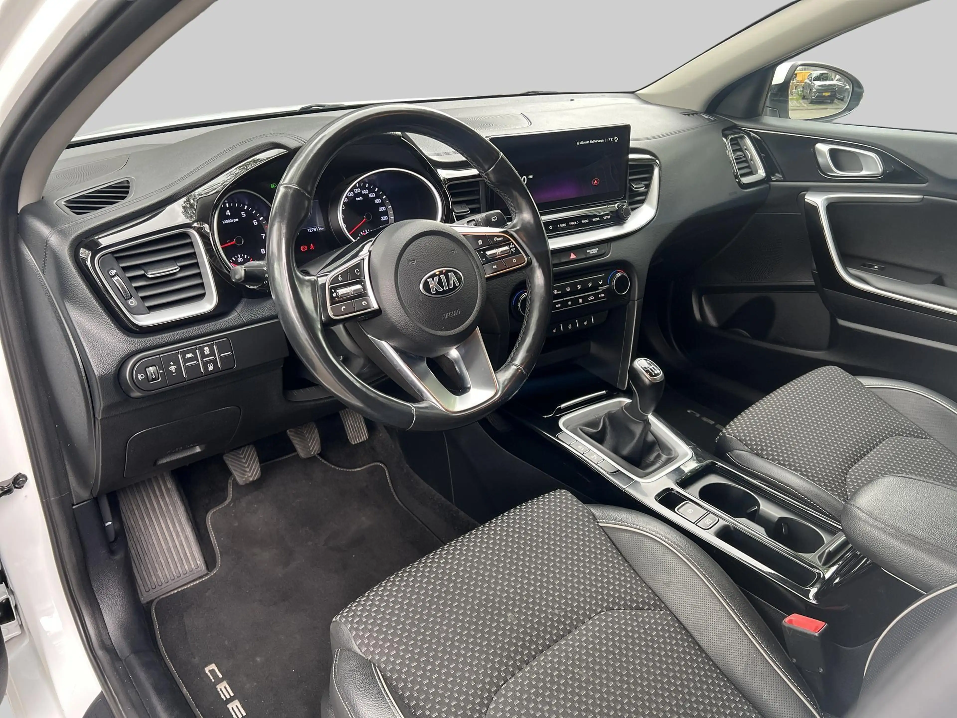 Kia Ceed SW / cee'd SW Sportswagon 1.5 T-GDi DynamicPlusLine | Achteruitr — photo 4