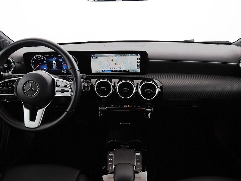 Mercedes-Benz A 180 d Style Aut LED LEDER NAVI R-CAM SITZHZG — photo 11