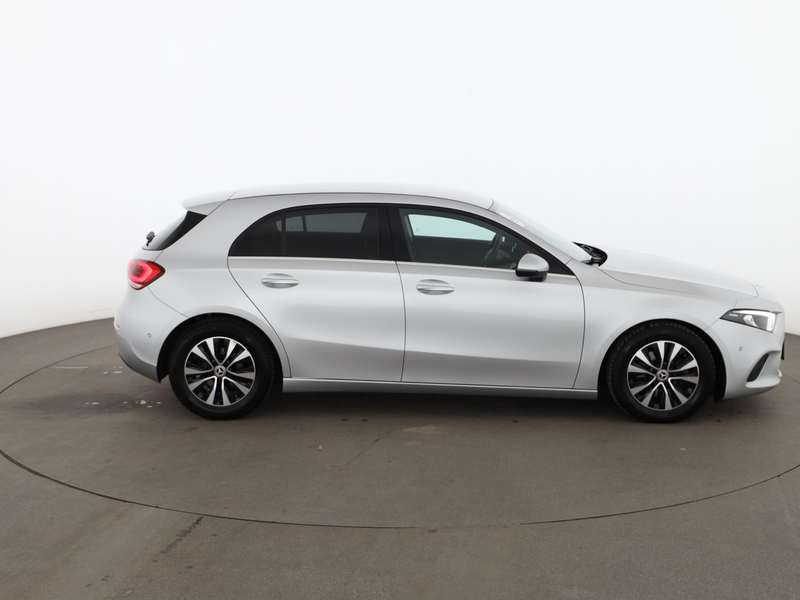 Mercedes-Benz A 180 d Style Aut LED LEDER NAVI R-CAM SITZHZG — photo 4