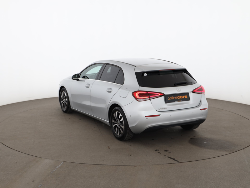 Mercedes-Benz A 180 d Style Aut LED LEDER NAVI R-CAM SITZHZG — photo 7
