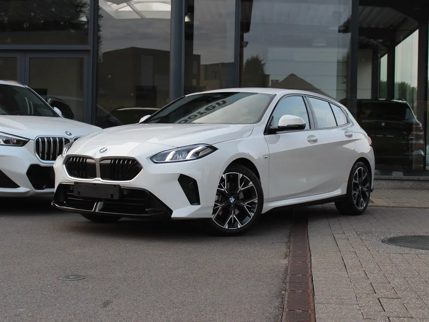 BMW 120 iA M Sport / CAM / BLINDSPOT / CARPLAY / VERW ZETL Blanco - 1
