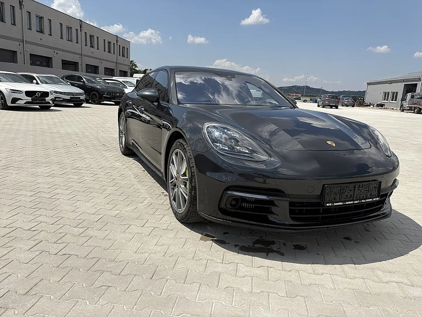 Porsche Panamera 4 E-Hybrid PHEV Sport Turismo Aut. Grau - 2