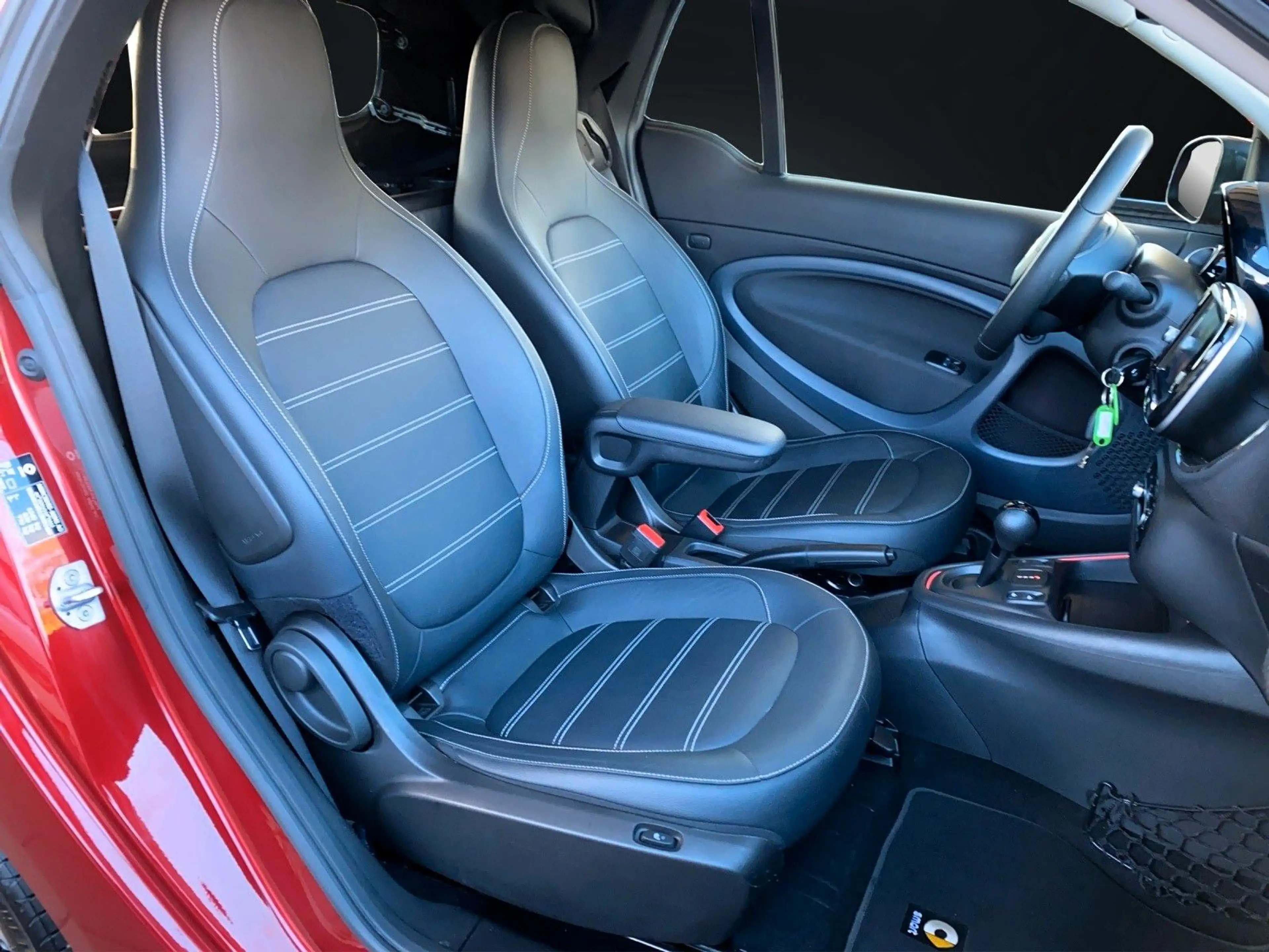 smart forTwo EQ-DRIVE CABRIO PRIME NAVI-KAMERA-JBL-LED — photo 14