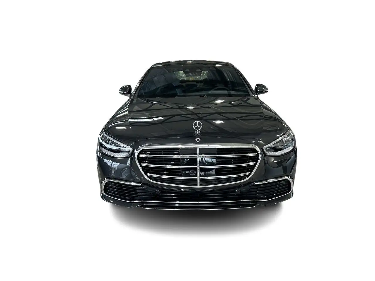 Mercedes-Benz S-Class снимка Mercedes-Benz S-Class
