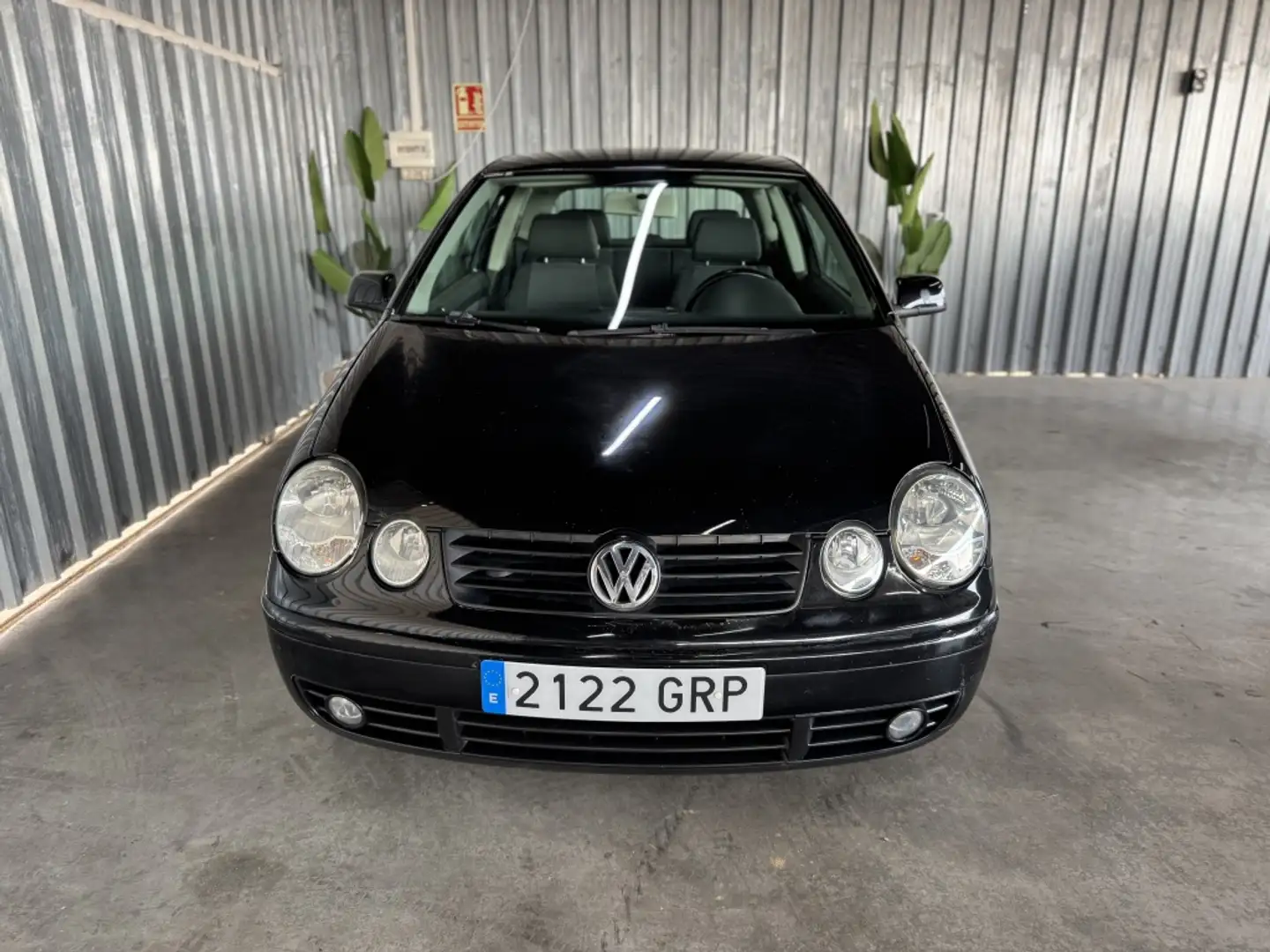 Volkswagen Polo 1.9TDI Trendline Noir - 2