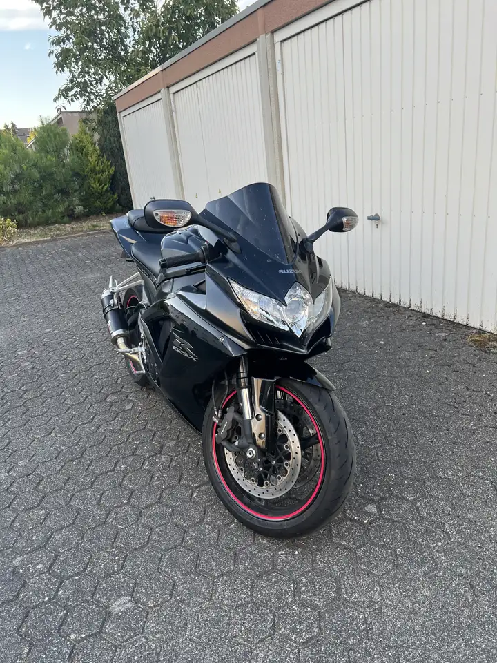 Suzuki GSX-R 750