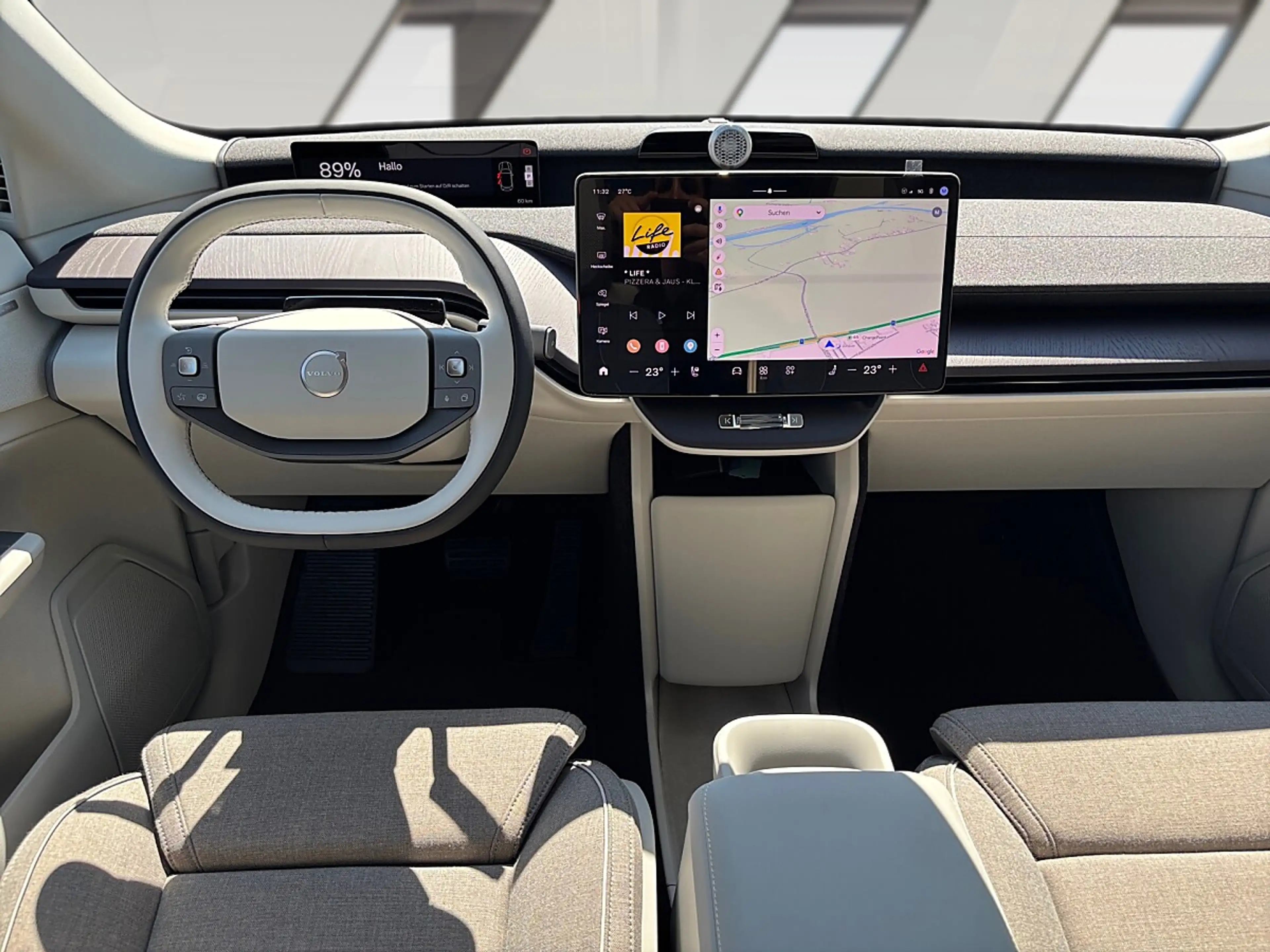 Volvo EX60 P10 Ultra 95kWh AWD — photo 9