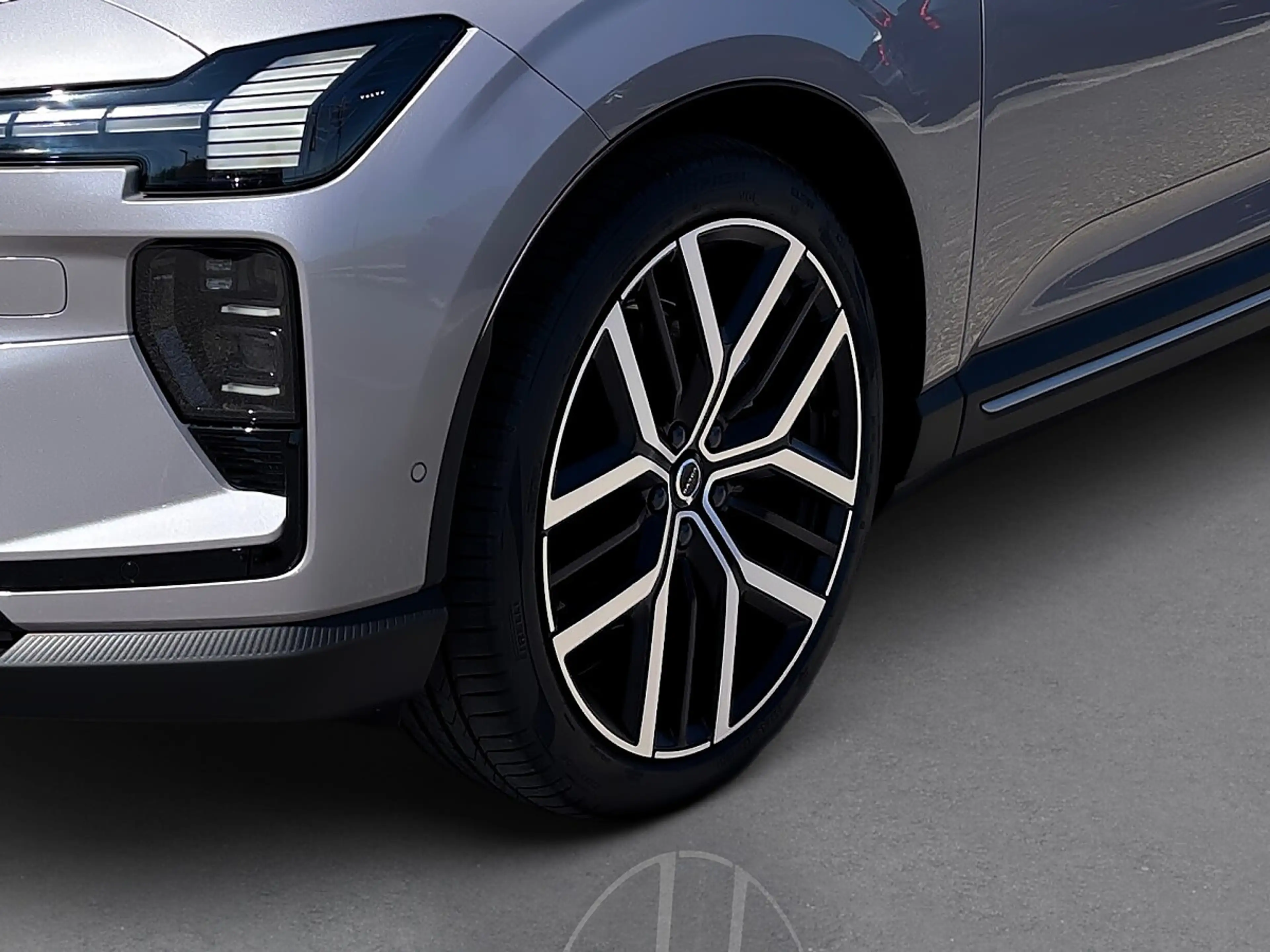 Volvo EX60 P10 Ultra 95kWh AWD — photo 8