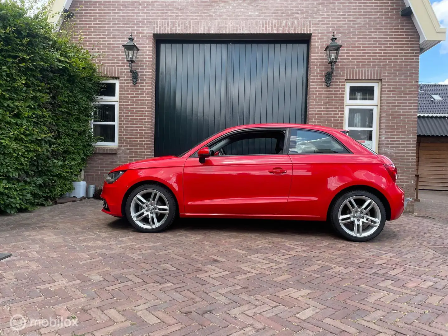 Audi A1 1.2 TFSI Ambition Pro Line Business Rouge - 2