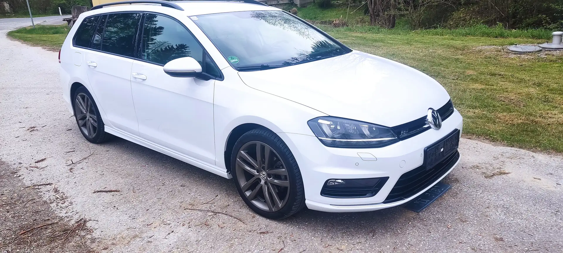 Volkswagen Golf Variant Golf Variant Rabbit 2,0 TDI DSG Rabbit Weiß - 1
