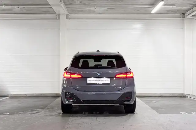 BMW 2 Series view 7