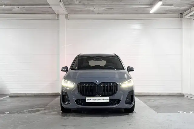 BMW 2 Series view 5