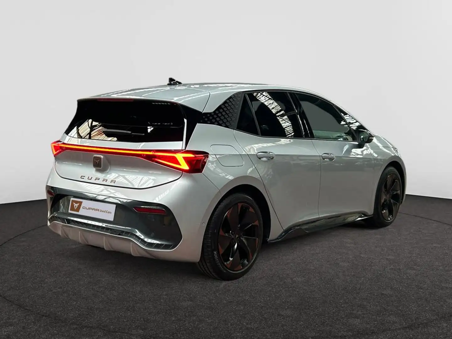 CUPRA Born eBoost 170kW(231ch) v 77kWh Argent - 2