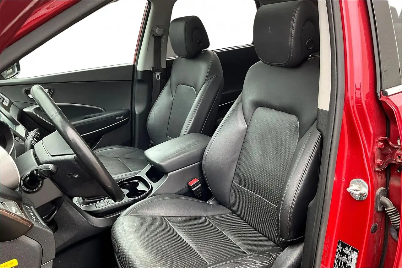 Hyundai SANTA FE снимка Hyundai SANTA FE