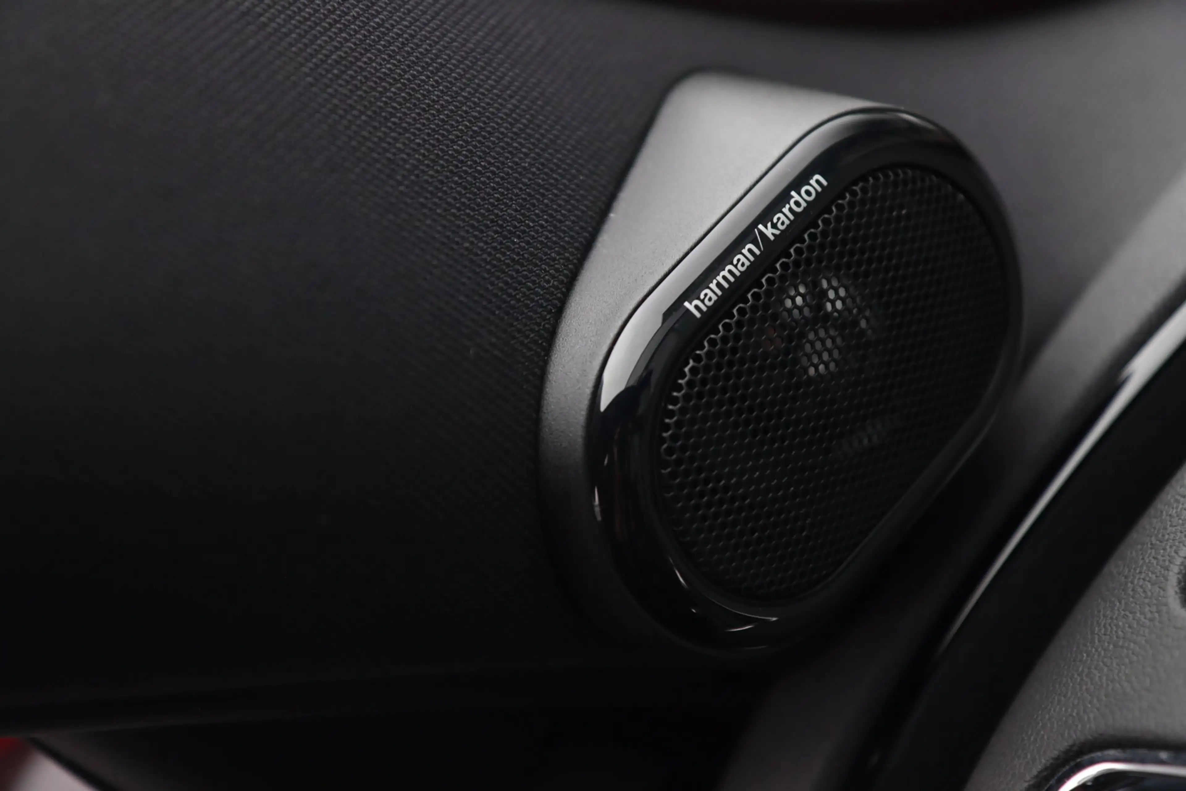 MINI Cooper S Clubman 2.0 Chili Serious / PANO / HUD / ACC / H&K / CAMER — photo 10