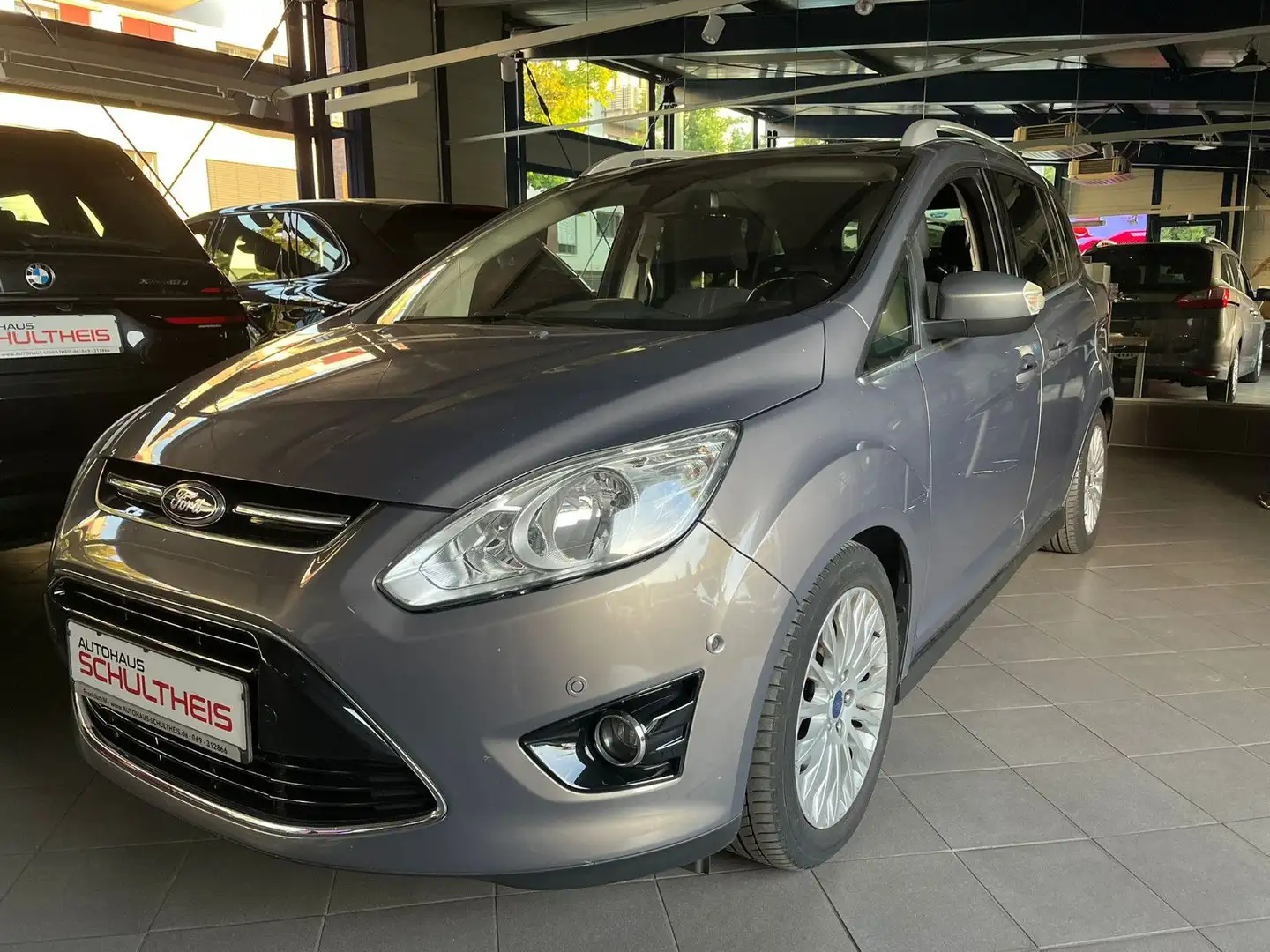 Ford Grand C-Max Grand C-MAX Titanium*RFK*PANO*NAVI*PDC* Braun - 1