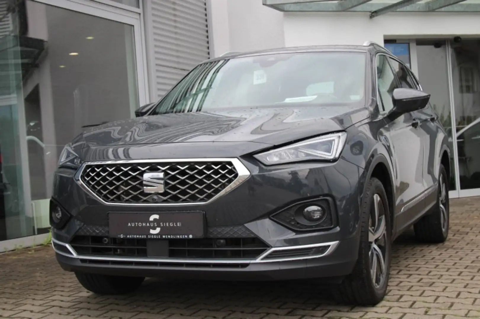 SEAT Tarraco 2.0 TDI Xcellence AHK DSG LED Navi ACC  Pano Stand Grau - 2