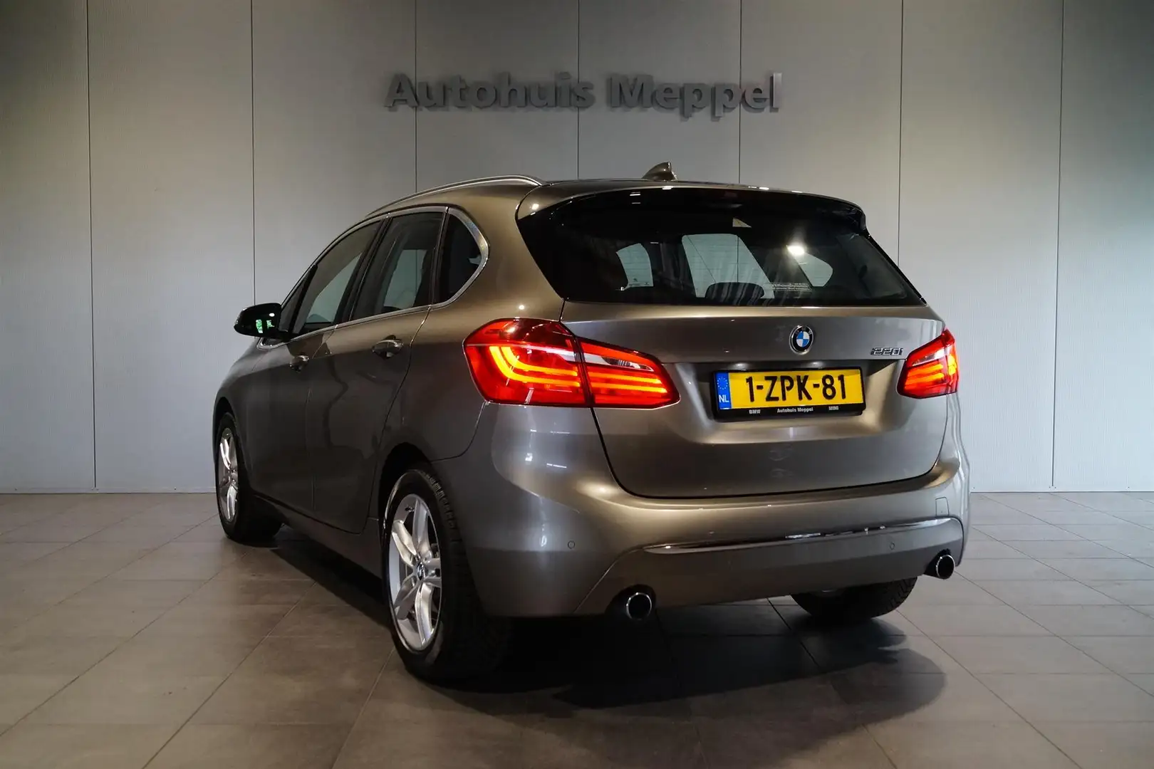 BMW 220 220i Active Tourer Luxury Line | Head-Up Display | Grigio - 2
