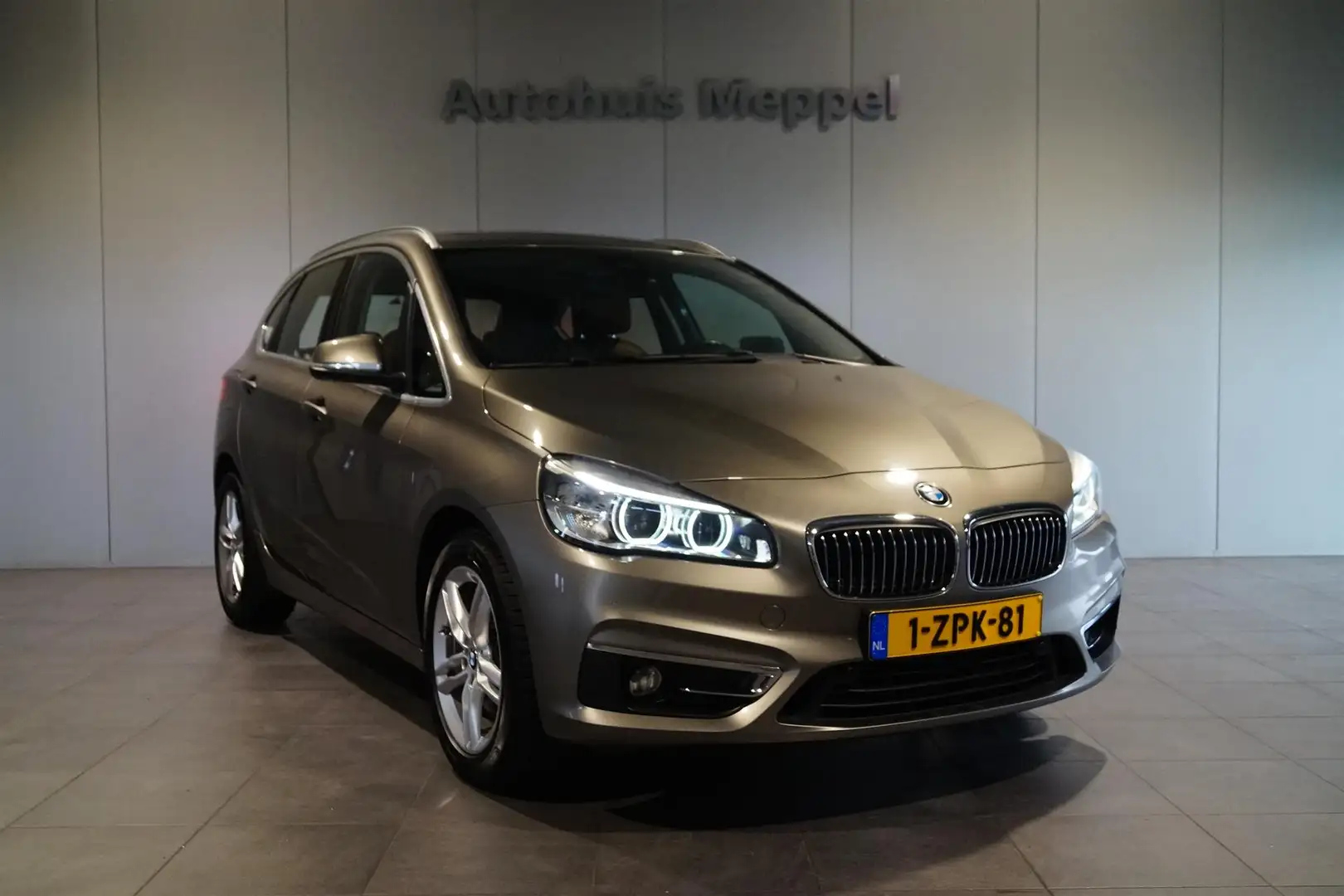 BMW 220 220i Active Tourer Luxury Line | Head-Up Display | Grigio - 1
