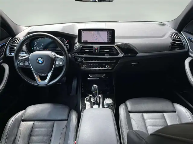 BMW X3 view 13