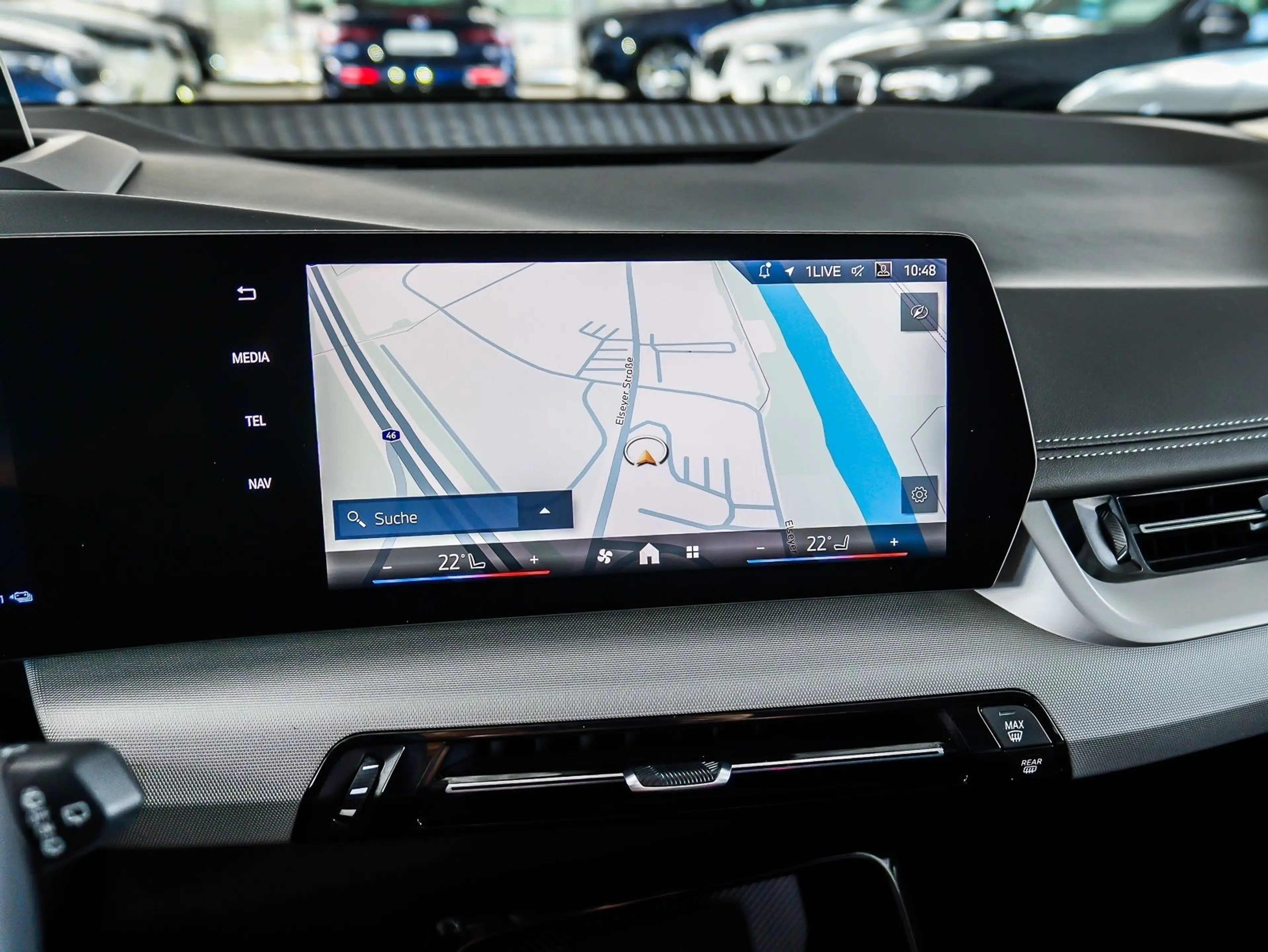 BMW 230 e xDrive ActiveTourer AHK HeadUp 360 Grad ACC — photo 13