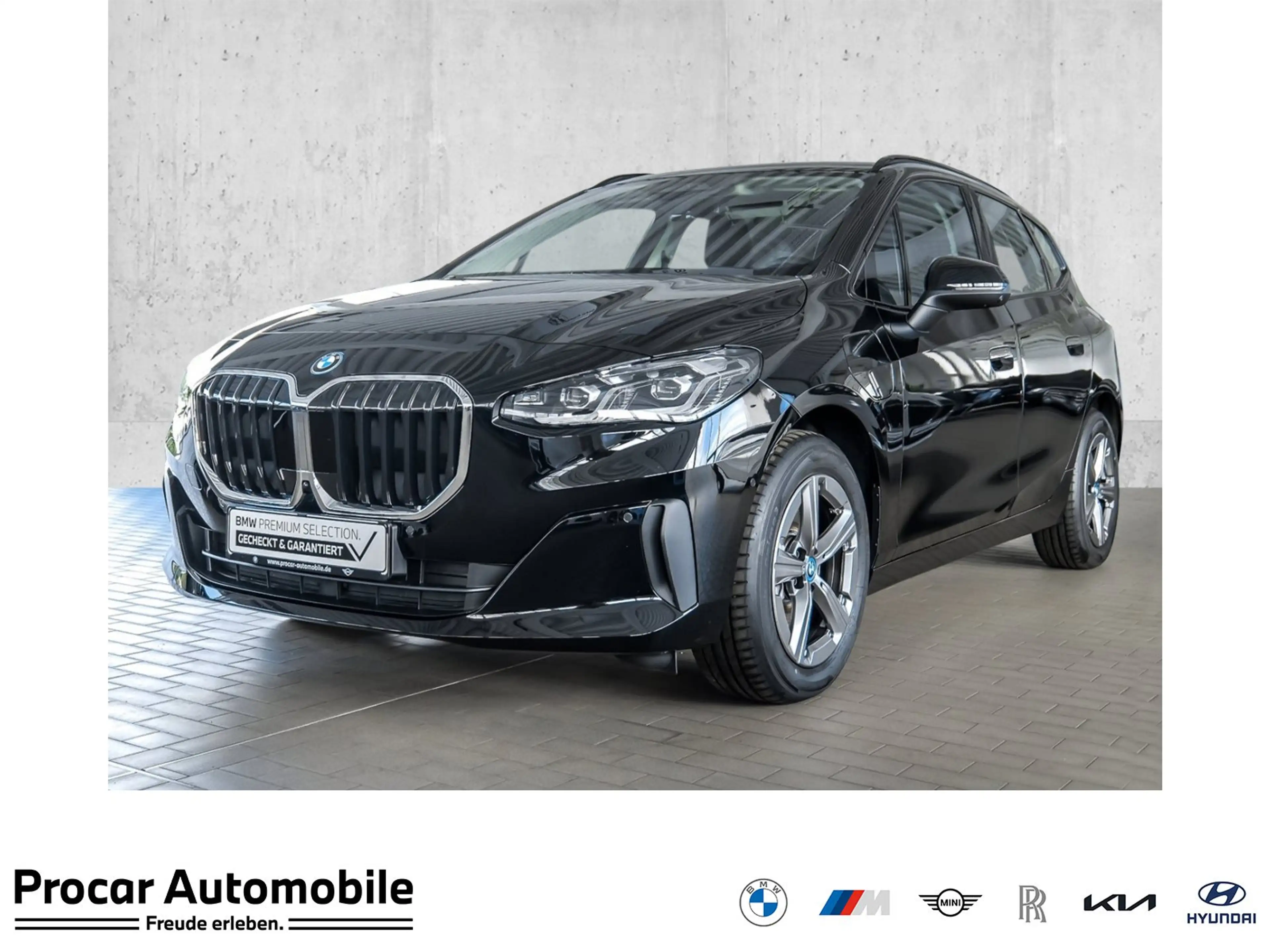 BMW 230 e xDrive ActiveTourer AHK HeadUp 360 Grad ACC