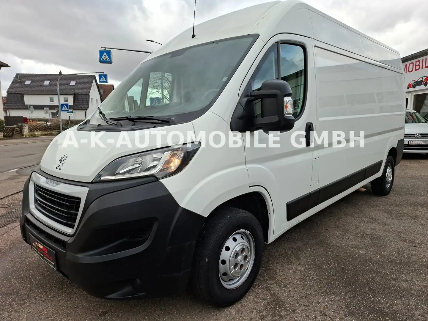 Peugeot Boxer Kasten Hochraum 335 L3H2 Pro Avantage Plus Weiß - 2