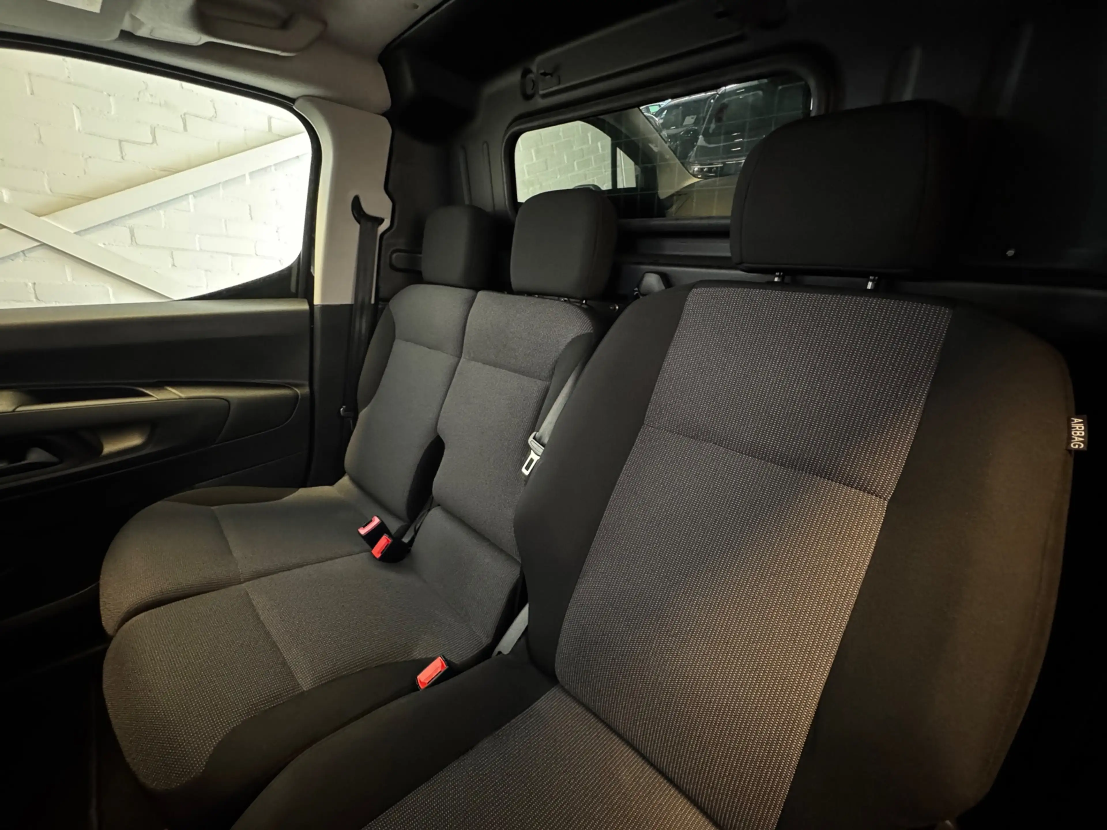 Peugeot Partner 1.5 BlueHDI Automaat L2 3-Persoons Dubbele Schuifd — photo 5