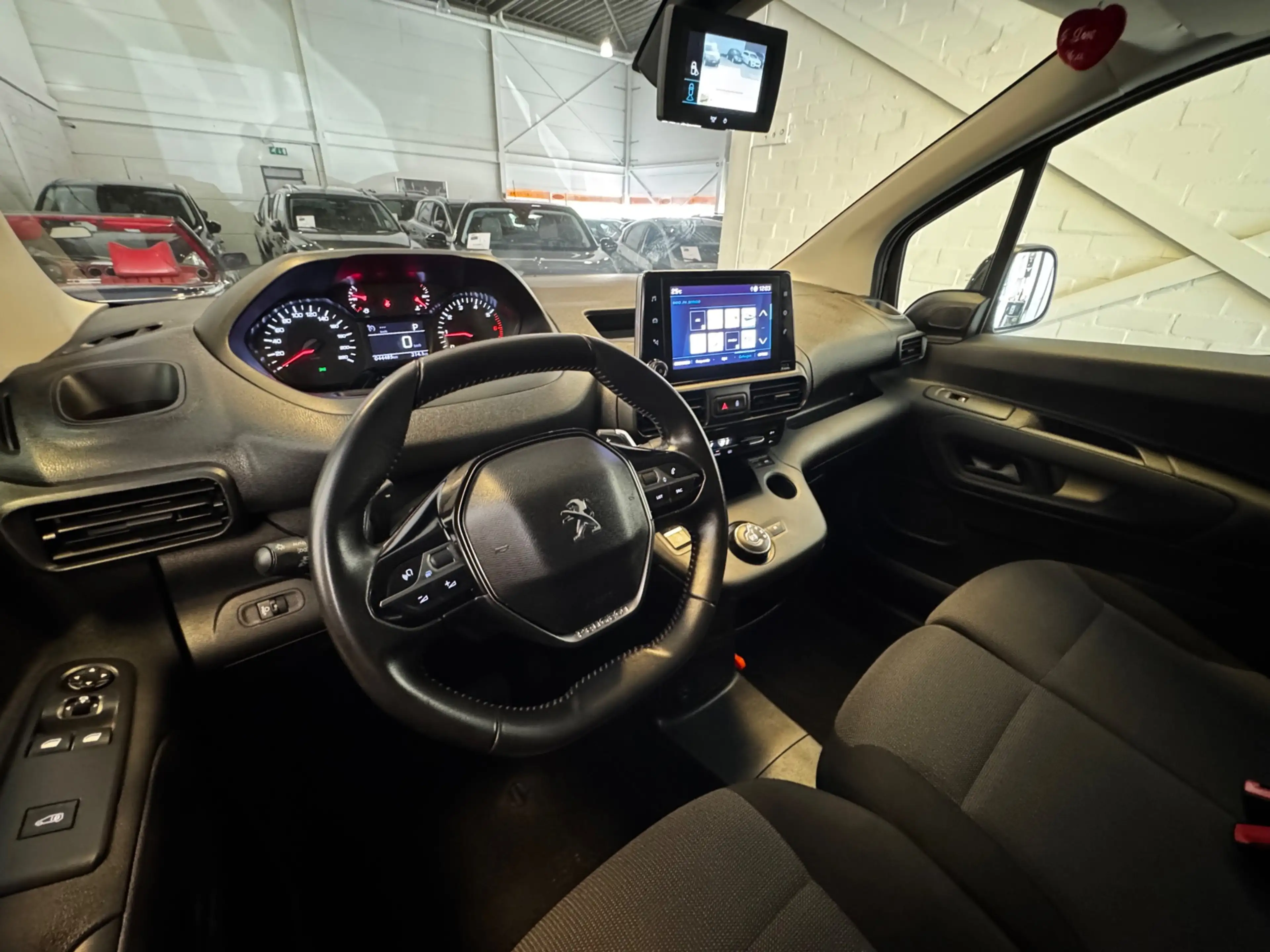 Peugeot Partner 1.5 BlueHDI Automaat L2 3-Persoons Dubbele Schuifd — photo 4