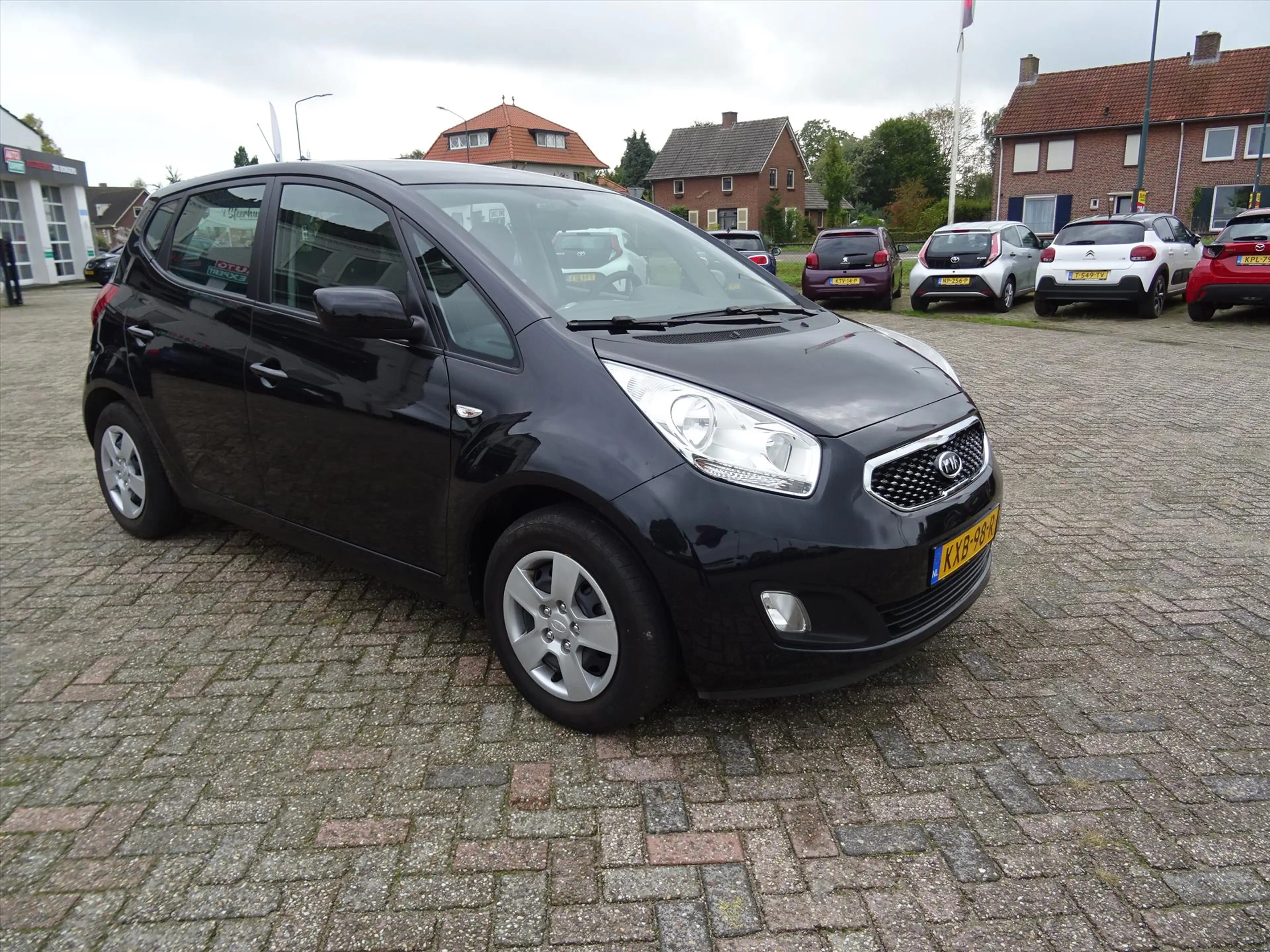 Kia Venga 1.4 CVVT — photo 3
