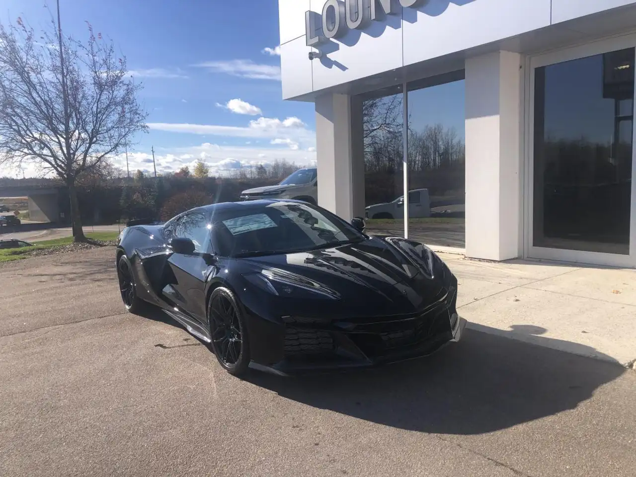 Chevrolet Corvette снимка Chevrolet Corvette