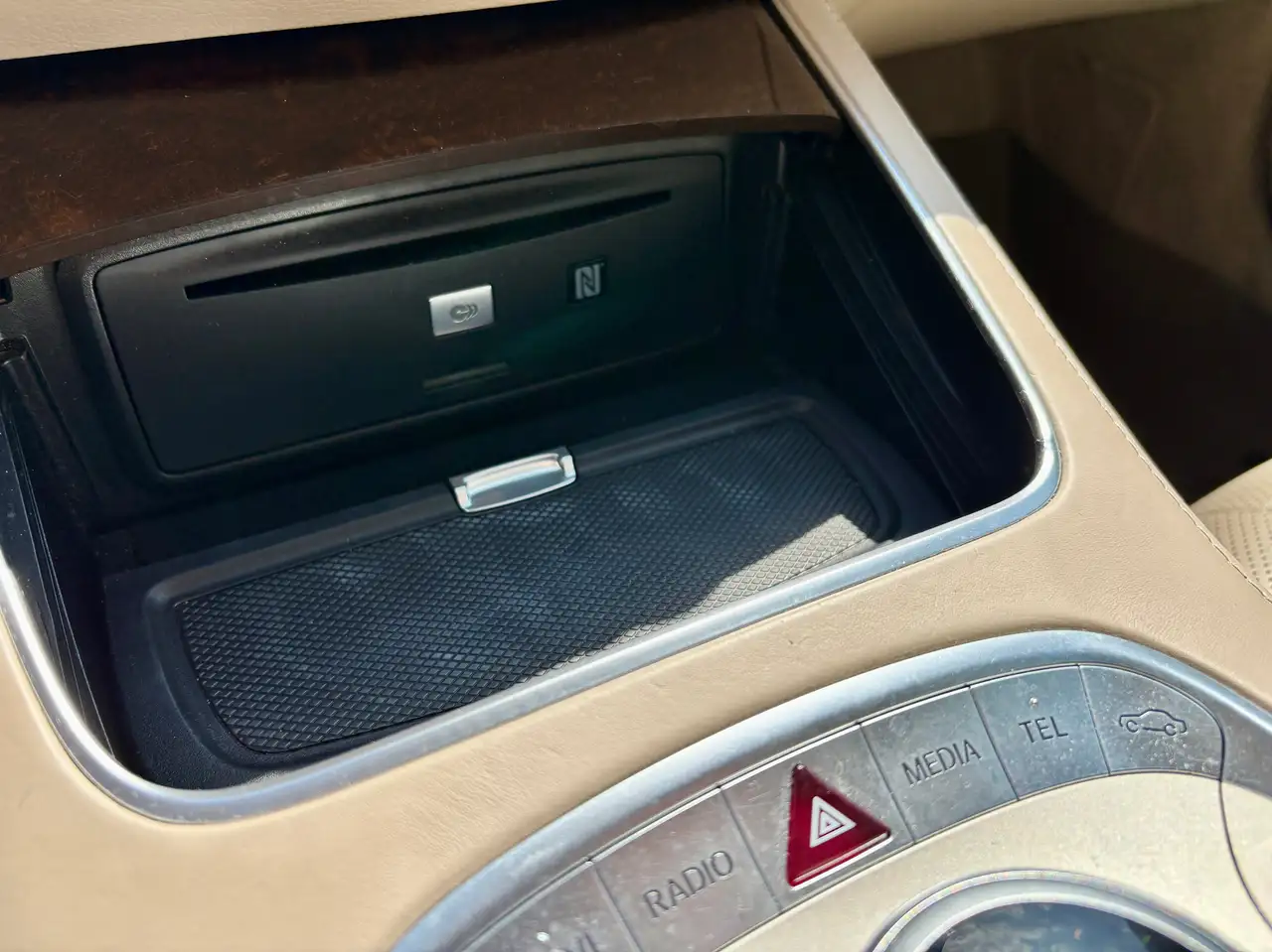Mercedes-Benz S-Class снимка Mercedes-Benz S-Class